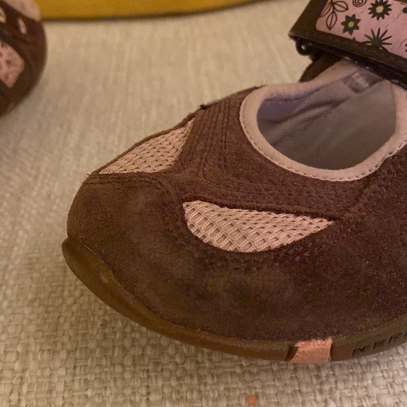 Merrell Brown Suede and Blush Pink Floral Velcro Aqua Lined Girls Size 1 - Picture 11 of 14